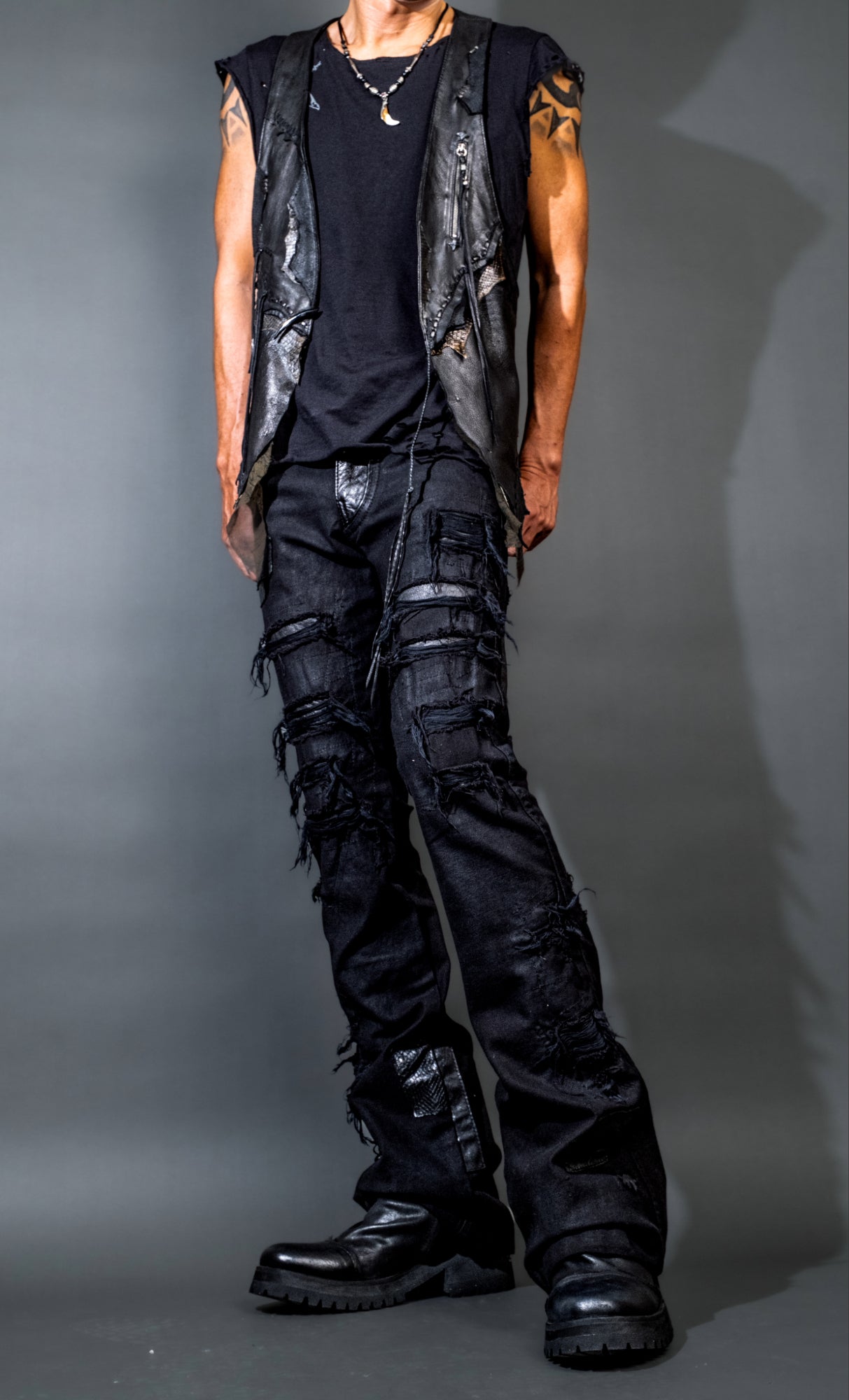 Buffalo Vest DLX – 14th Addiction