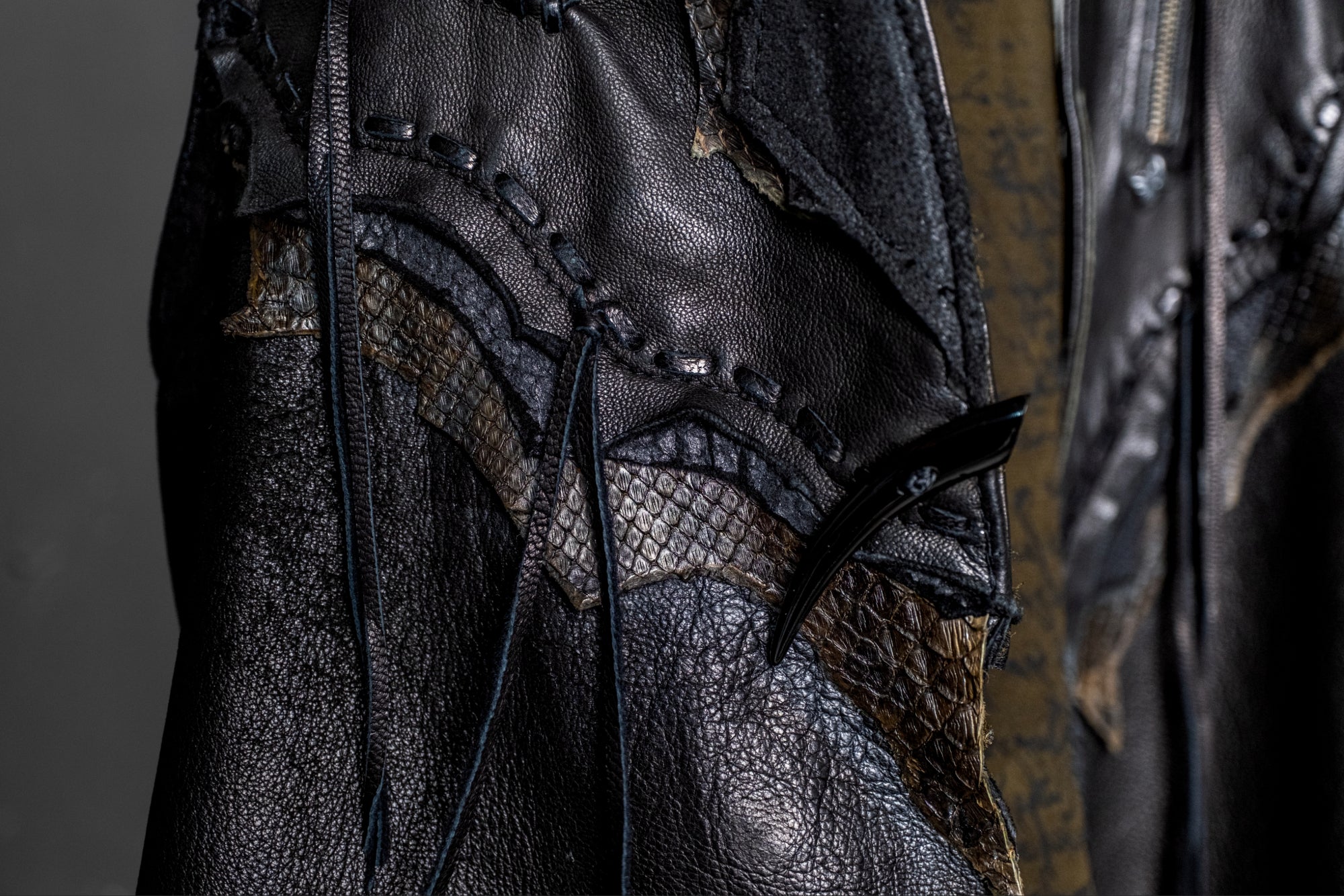 Buffalo Vest DLX – 14th Addiction