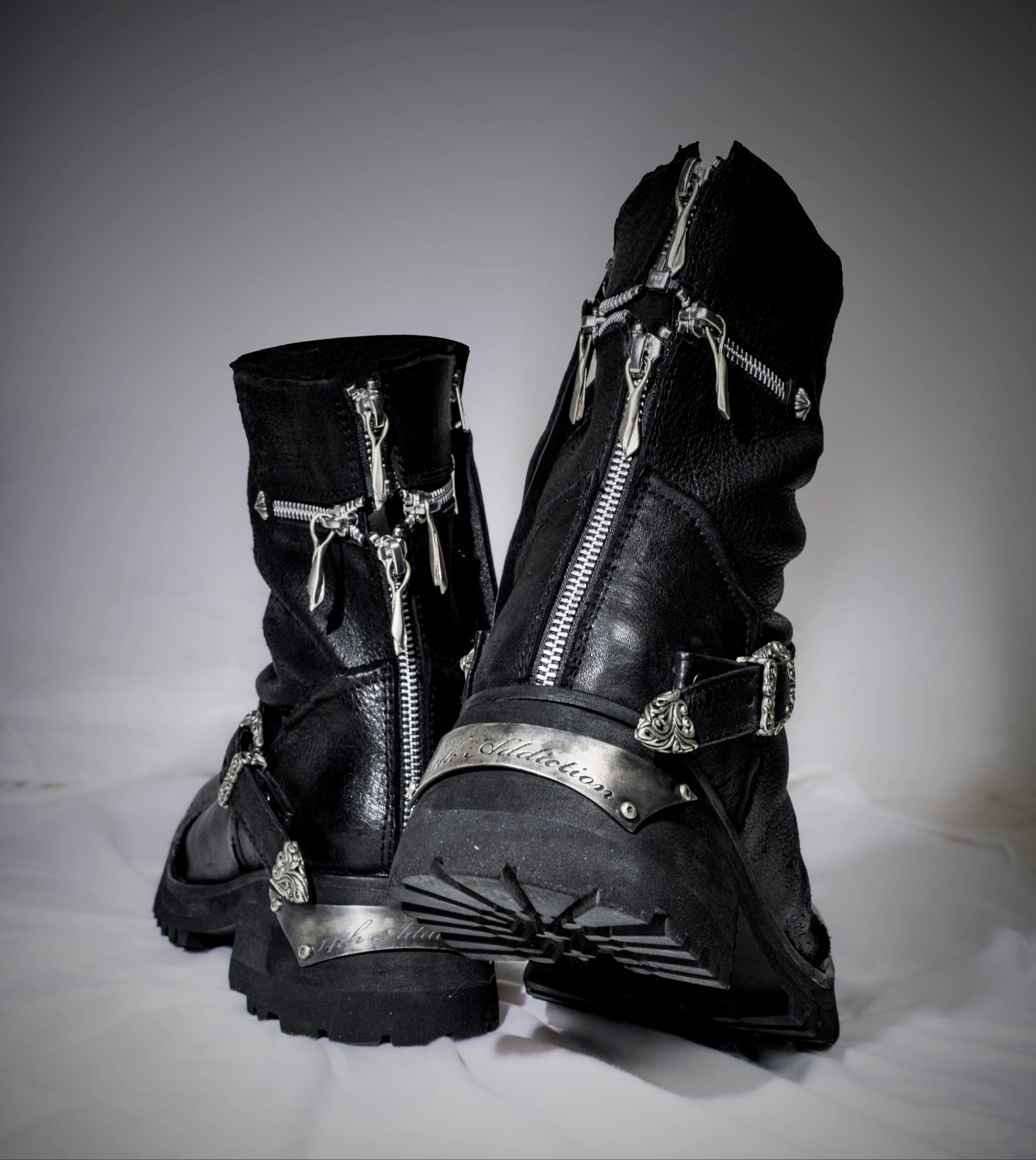 Cross Boots – 14th Addiction