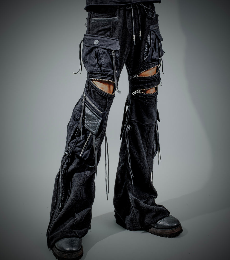 F. Cargo 4 Black