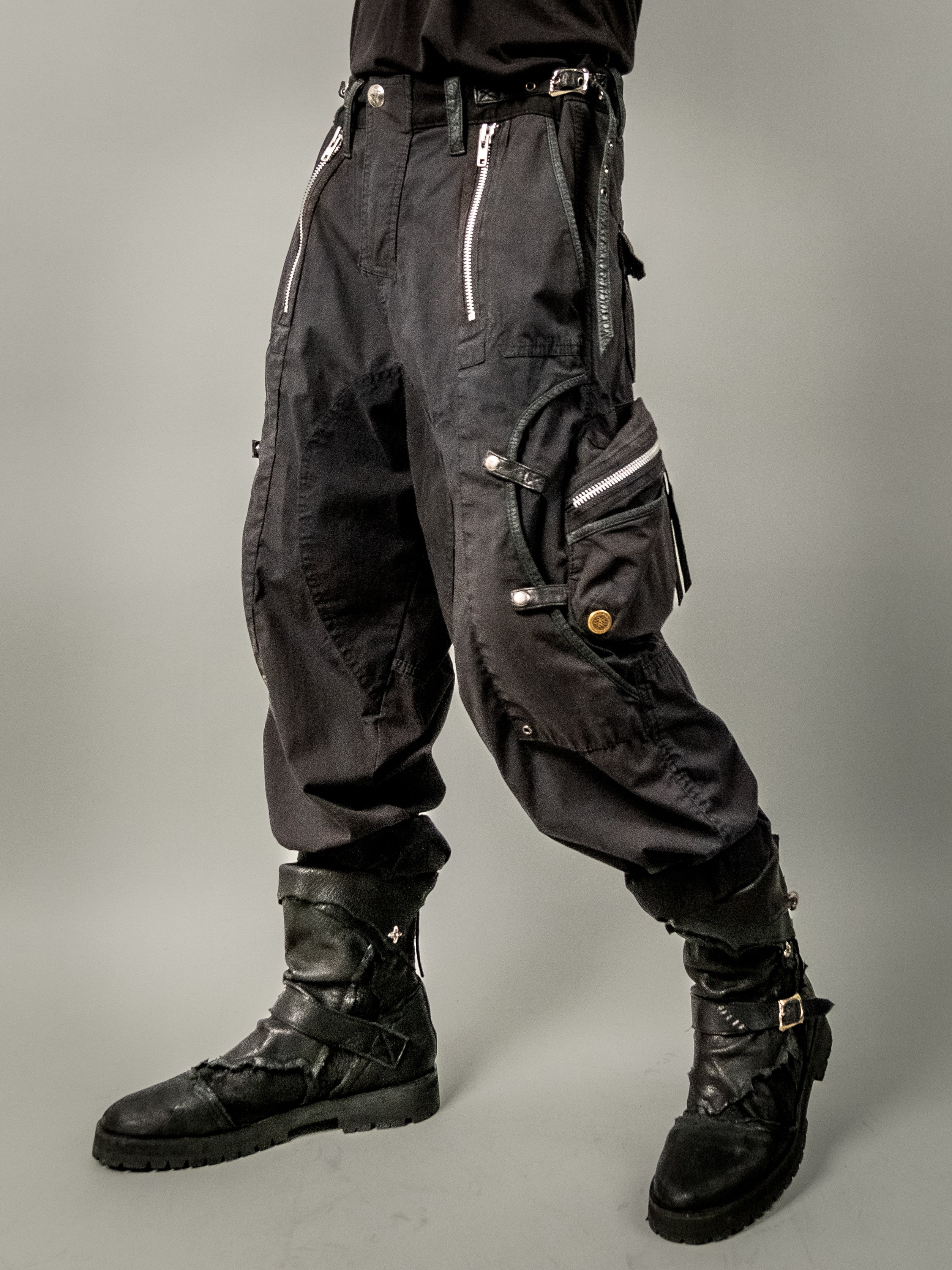 パンツ AOP DESTROYED LAYERED CARGO PANTS /BLACK パンツ AOP DESTROYED LAYERED CARGO PANTS /BLACK パンツ AOP