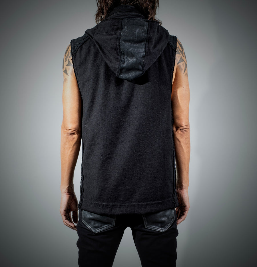 L. Breaker Vest Black