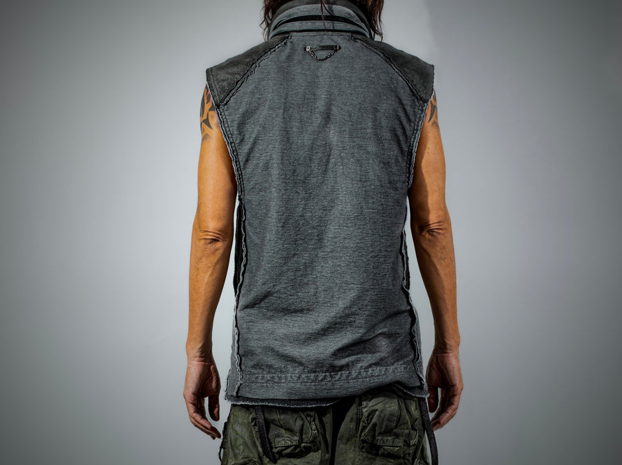 L. Breaker Vest Grey