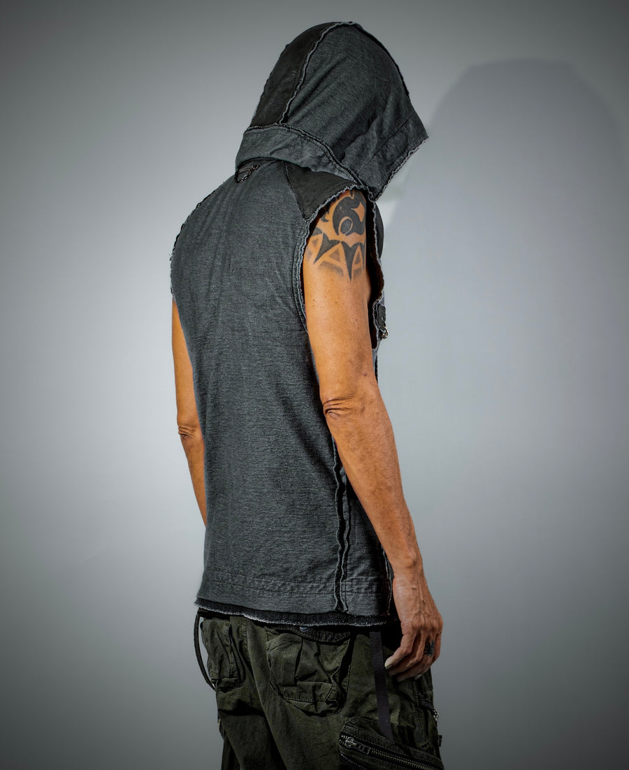 L. Breaker Vest Grey