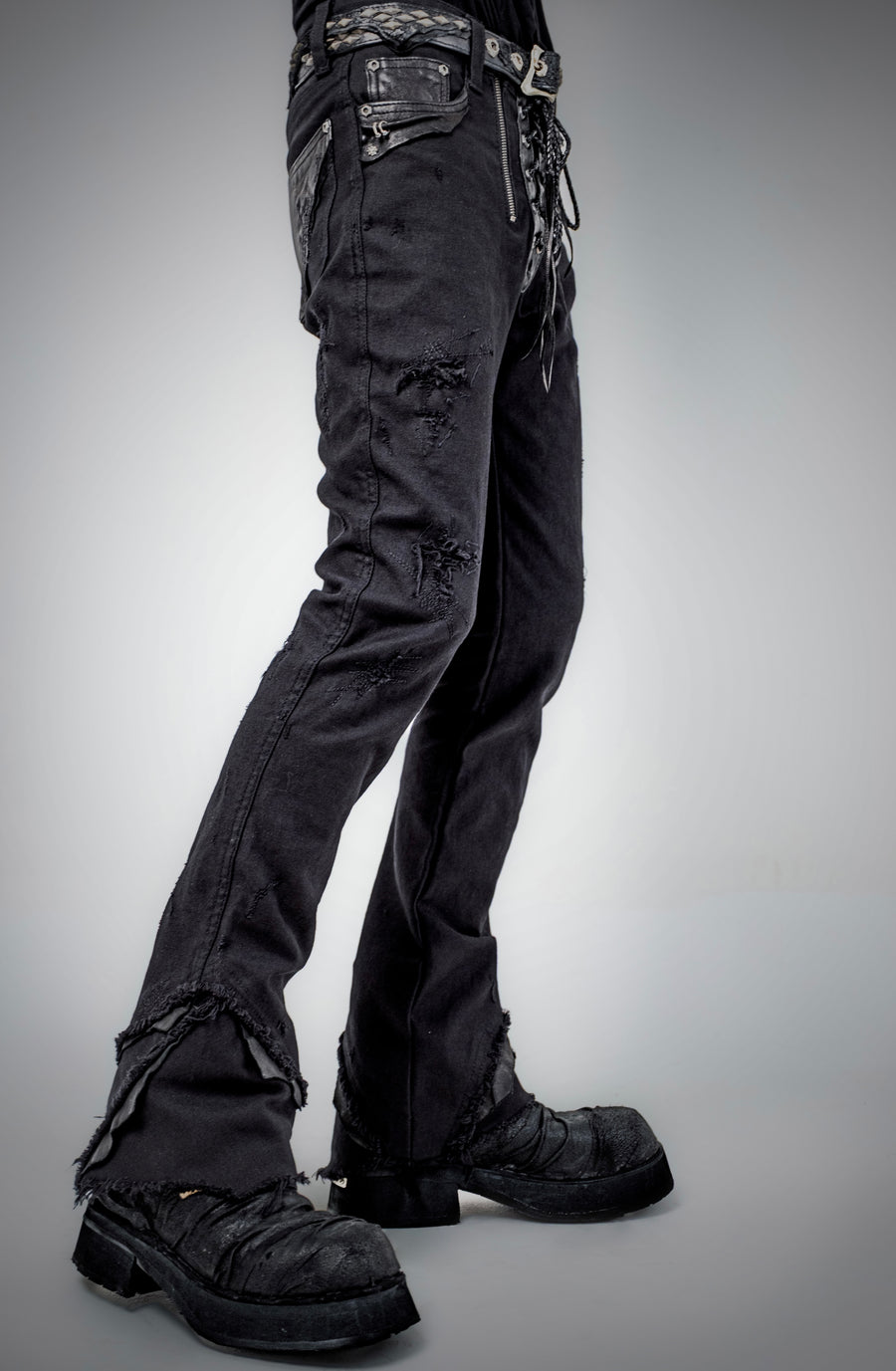 Outrider Lace Pants 01