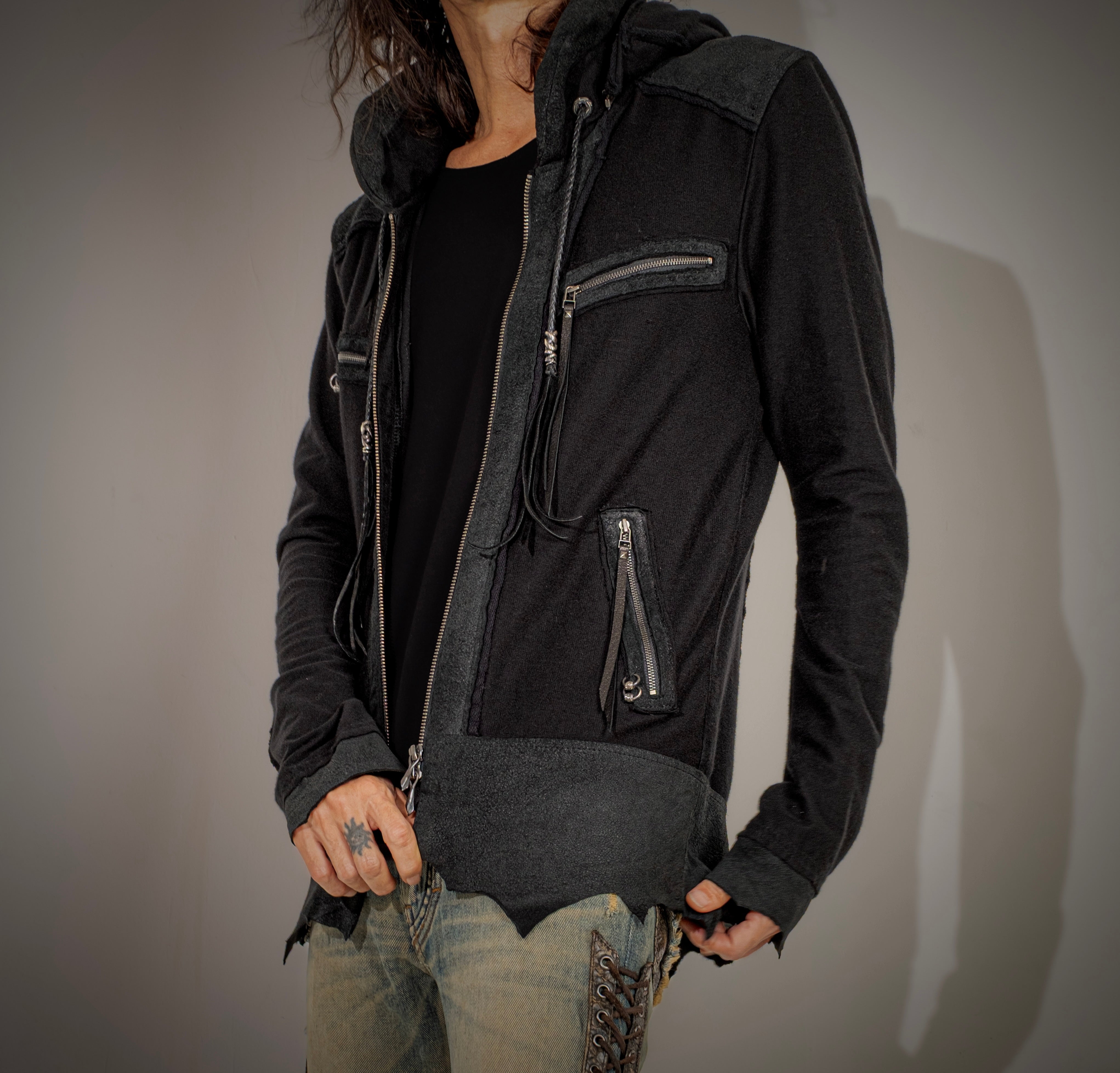 L. Breaker Hoodie Black – 14th Addiction