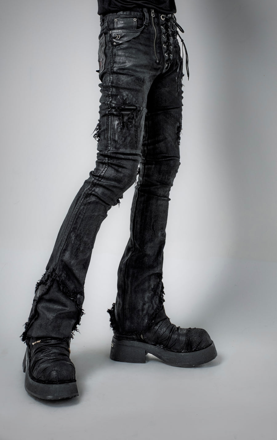 Outrider Carbon Pants 02