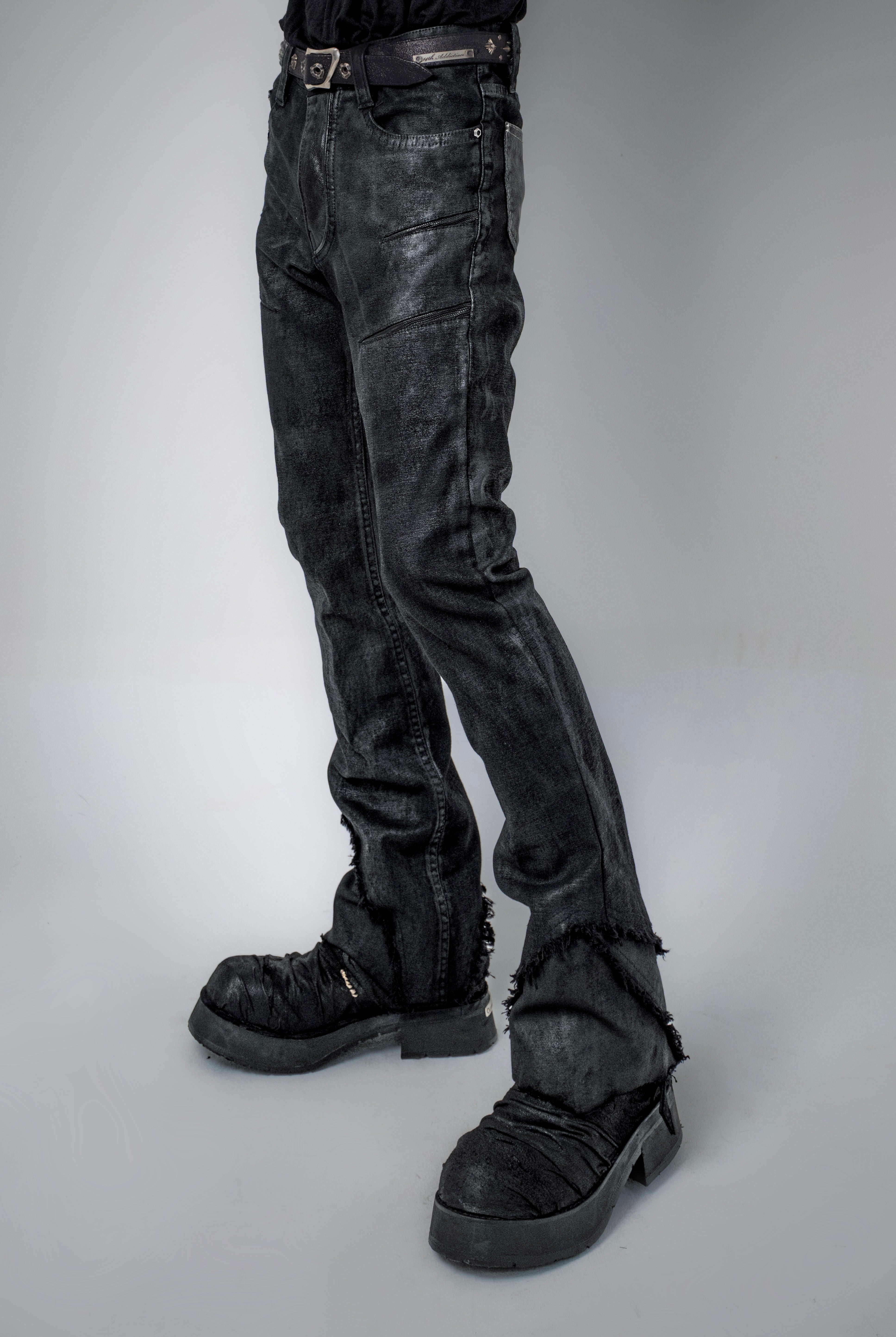Outrider Carbon Pants 01