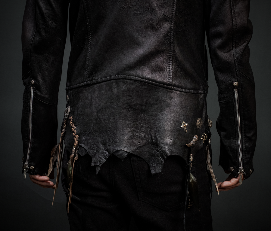 Cross Zip Black